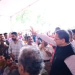 मुख्यमंत्री धामी के नेतृत्व में 700 जनसेवा शिविरों के जरिए 5 लाख से अधिक लोगों तक पहुंचीं सरकारी सेवाएं