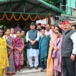 सैनिक कल्याण मंत्री गणेश जोशी ने शहीद परिवार से मिलकर व्यक्त की संवेदनाएं