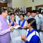 ख़ास रिपोर्ट :सरकार सुन रही है नई पीढ़ी की आवाज—धामी की पहल में पर्वत से मैदान तक विद्यार्थियों की रिकॉर्ड भागीदारी 