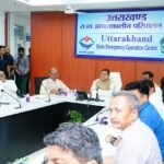 रात में ही आपदा परिचालन केंद्र पहुंचे मुख्यमंत्री धामी, आज ग्राउंड जीरो पर जाएंगे