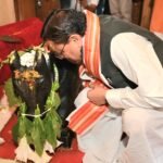 मुख्यमंत्री धामी ने बाबा विश्वनाथ से प्रधानमंत्री मोदी के स्वस्थ एवं दीर्घायु जीवन की कामना की